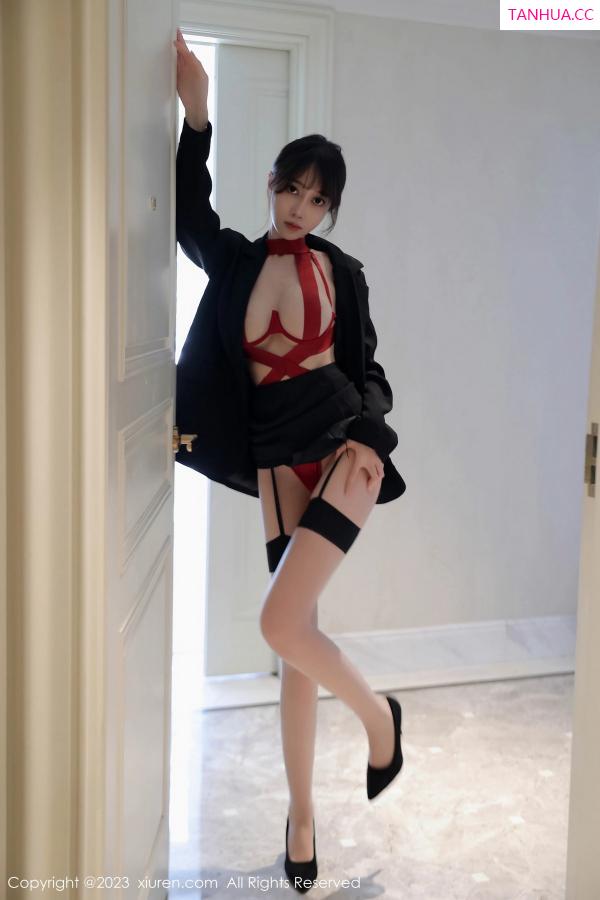 玥儿玥  [XiuRen]高清写真图 2023.07.19 No.7102 玥儿玥er 杭州旅拍第24张图片